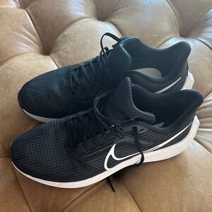 Nike Air Zoom Pegasus 39 Women's Sneakers